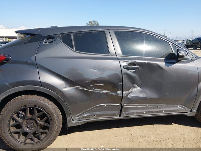 Toyota C-HR LE 2019 JTNKHMBX2K1030757 Image 17
