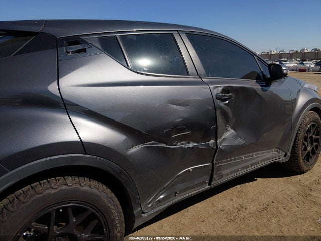 Toyota C-HR LE 2019 JTNKHMBX2K1030757 Image 18