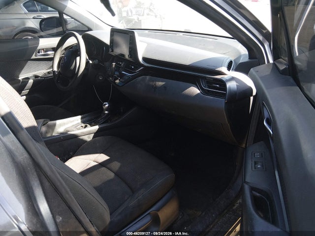 Toyota C-HR LE 2019 JTNKHMBX2K1030757 Image 5