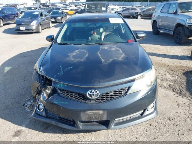 2013 Toyota Camry Se V6 მანქანა იყიდება აუქციონზე, vin: 4T1BK1FK6DU530727, აუქციონის ნომერი: 46209128
