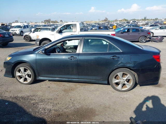 2013 Toyota Camry Se V6 მანქანა იყიდება აუქციონზე, vin: 4T1BK1FK6DU530727, აუქციონის ნომერი: 46209128