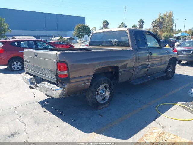 46209154 :رقم المزاد ، 1B7HC13Z4YJ160785 vin ، 2000 Dodge Ram 1500 St مزاد بيع