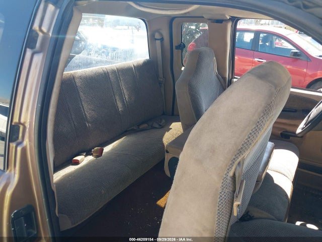 46209154 :رقم المزاد ، 1B7HC13Z4YJ160785 vin ، 2000 Dodge Ram 1500 St مزاد بيع
