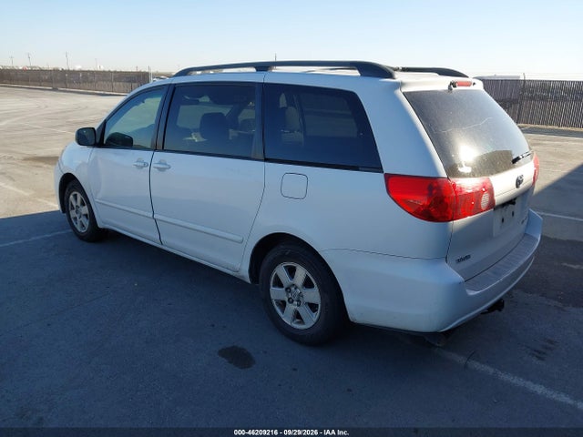 2010 Toyota Sienna Le მანქანა იყიდება აუქციონზე, vin: 5TDKK4CCXAS335216, აუქციონის ნომერი: 46209216