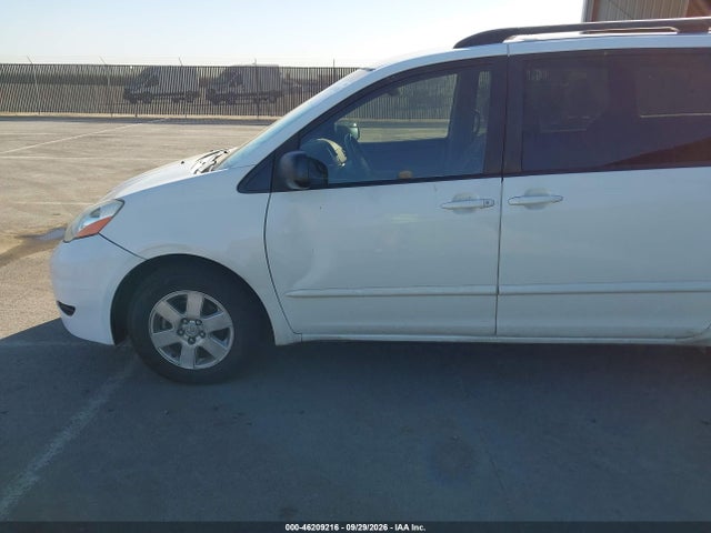 2010 Toyota Sienna Le მანქანა იყიდება აუქციონზე, vin: 5TDKK4CCXAS335216, აუქციონის ნომერი: 46209216