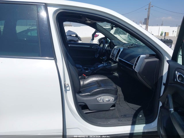 Aukcja sprzedaży 2016 Porsche Cayenne, vin: WP1AA2A28GKA12259, numer aukcji: 46209219