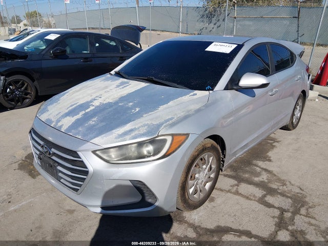 Hyundai ELANTRA SE 2017 KMHD74LF2HU092068 Image 2