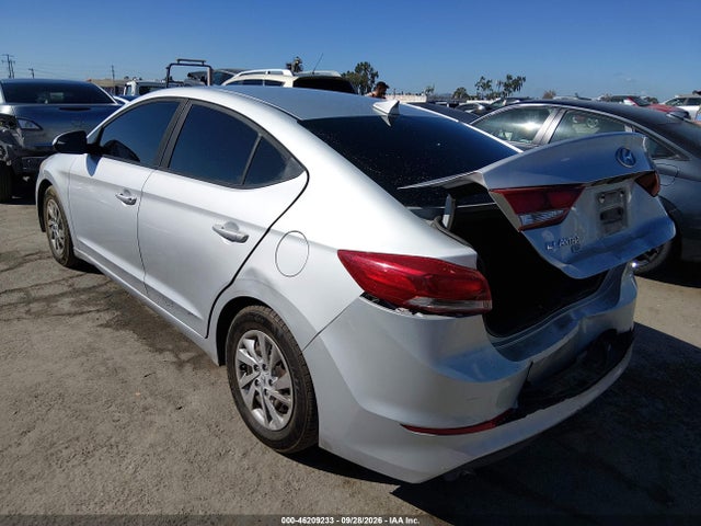 Hyundai ELANTRA SE 2017 KMHD74LF2HU092068 Image 3