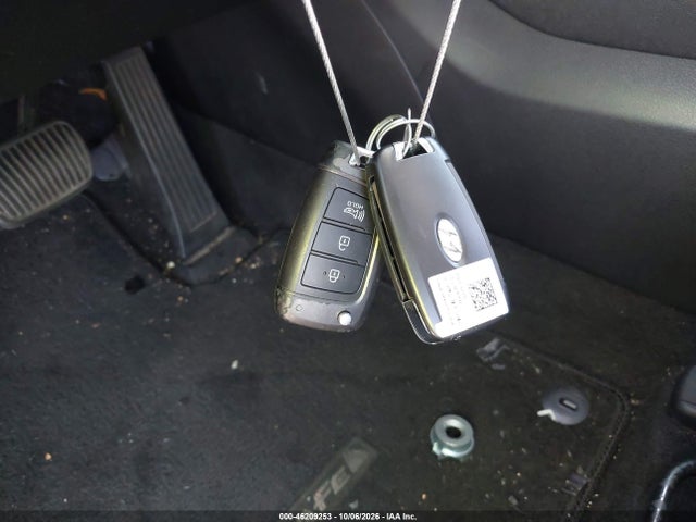 5NMS23AD0LH138034 Hyundai Santa Fe Se