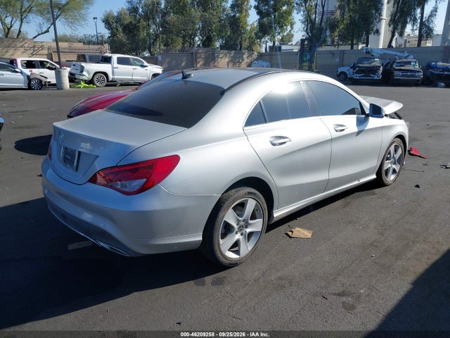 Mercedes-Benz CLA 250 2018 WDDSJ4EB9JN545082 Image 4