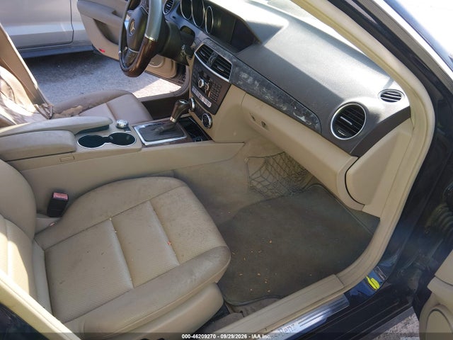 2012 Mercedes-benz C 250 Sport მანქანა იყიდება აუქციონზე, vin: WDDGF4HB8CA602367, აუქციონის ნომერი: 46209270