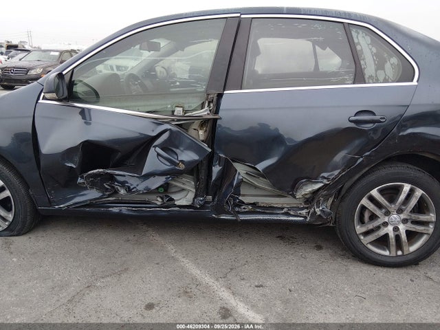 46209304 :رقم المزاد ، 3VWRG71K36M632795 vin ، 2006 Volkswagen Jetta 2.5 مزاد بيع
