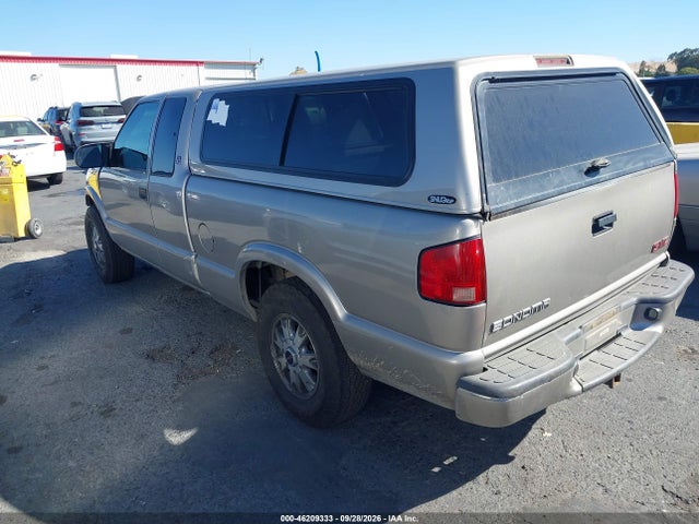 46209333 :رقم المزاد ، 1GTDT19W228172265 vin ، 2002 Gmc Sonoma Sls مزاد بيع