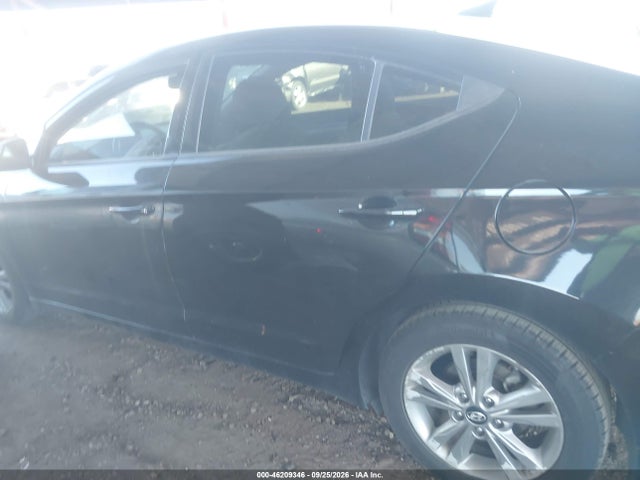 Hyundai Elantra Value Edition 2018 5NPD84LF9JH242016 Image 14