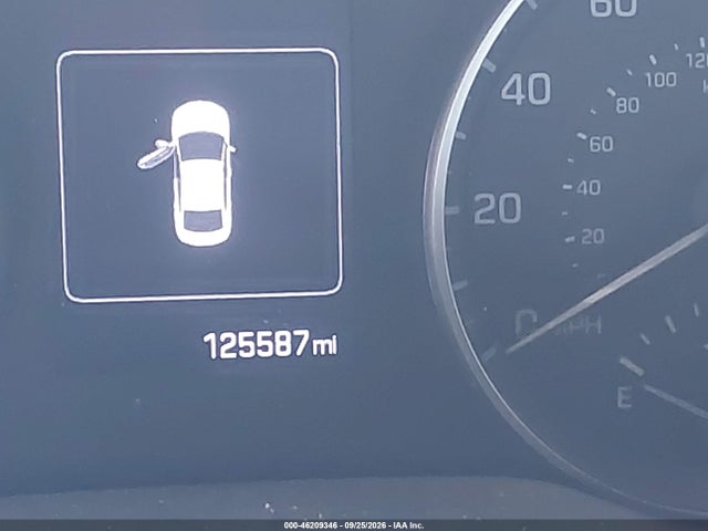 Hyundai Elantra Value Edition 2018 5NPD84LF9JH242016 Image 15