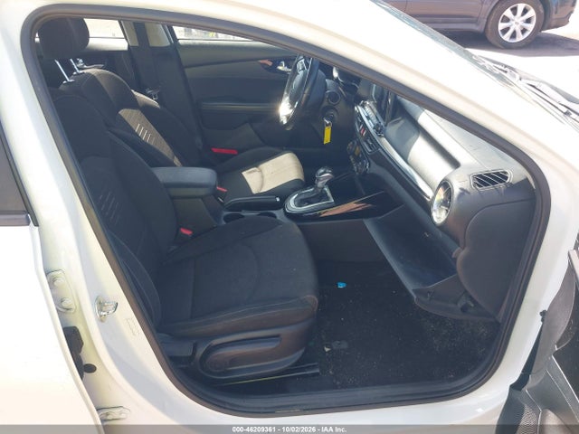 46209361 :رقم المزاد ، 3KPF34AD7KE131883 vin ، 2019 Kia Forte S مزاد بيع
