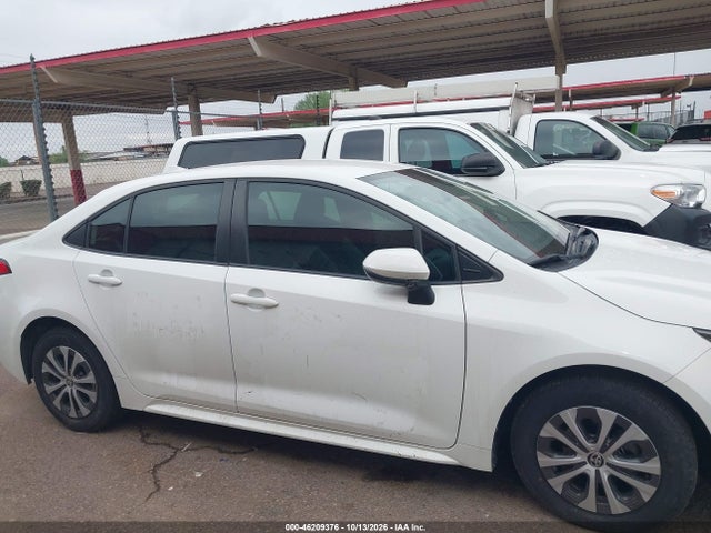 Toyota Corolla Hybrid Le 2022 JTDEAMDEXNJ052592 Image 13