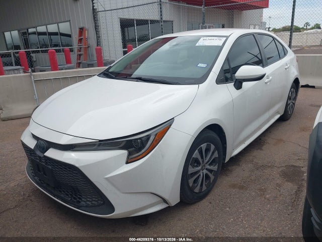 Toyota Corolla Hybrid Le 2022 JTDEAMDEXNJ052592 Image 2