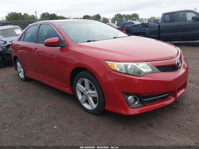 Aukcja sprzedaży 2014 Toyota Camry Se, vin: 4T1BF1FK5EU747448, numer aukcji: 46209388