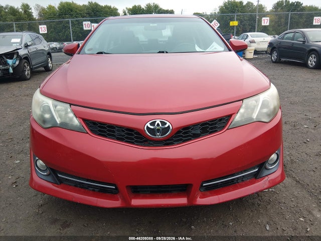 2014 Toyota Camry Se მანქანა იყიდება აუქციონზე, vin: 4T1BF1FK5EU747448, აუქციონის ნომერი: 46209388