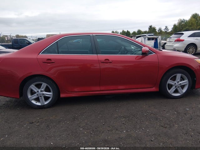 2014 Toyota Camry Se მანქანა იყიდება აუქციონზე, vin: 4T1BF1FK5EU747448, აუქციონის ნომერი: 46209388