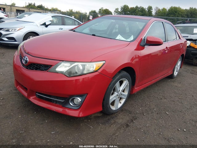 2014 Toyota Camry Se მანქანა იყიდება აუქციონზე, vin: 4T1BF1FK5EU747448, აუქციონის ნომერი: 46209388