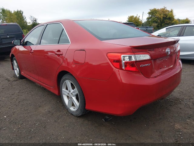 2014 Toyota Camry Se მანქანა იყიდება აუქციონზე, vin: 4T1BF1FK5EU747448, აუქციონის ნომერი: 46209388