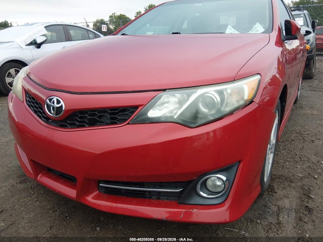 2014 Toyota Camry Se მანქანა იყიდება აუქციონზე, vin: 4T1BF1FK5EU747448, აუქციონის ნომერი: 46209388