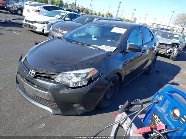 Toyota COROLLA LE 2014 5YFBURHE0EP061007 Image 2