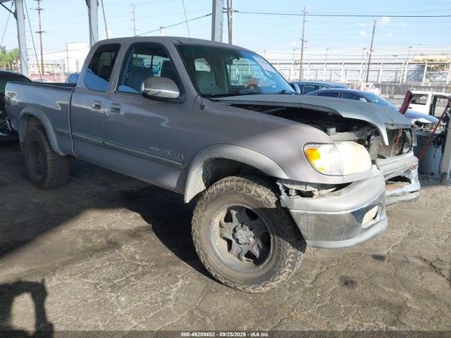 46209452 :رقم المزاد ، 5TBBT4419YS018430 vin ، 2000 Toyota Tundra Sr5 V8 مزاد بيع