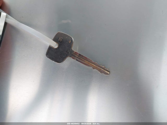 46209452 :رقم المزاد ، 5TBBT4419YS018430 vin ، 2000 Toyota Tundra Sr5 V8 مزاد بيع
