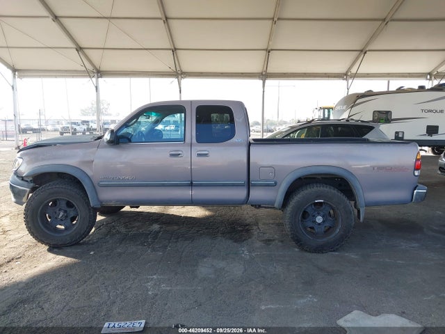 46209452 :رقم المزاد ، 5TBBT4419YS018430 vin ، 2000 Toyota Tundra Sr5 V8 مزاد بيع