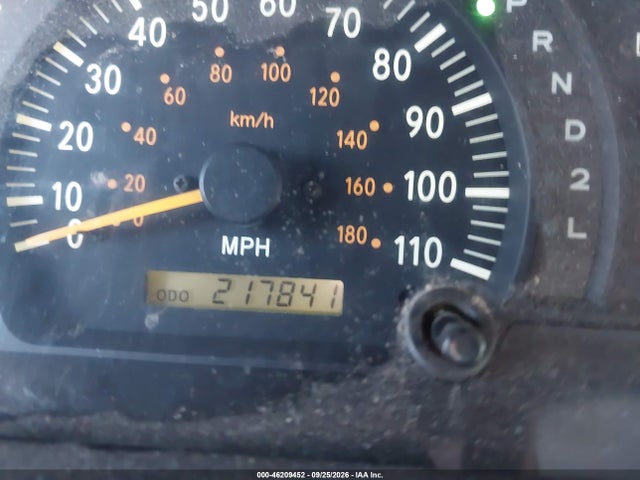 46209452 :رقم المزاد ، 5TBBT4419YS018430 vin ، 2000 Toyota Tundra Sr5 V8 مزاد بيع