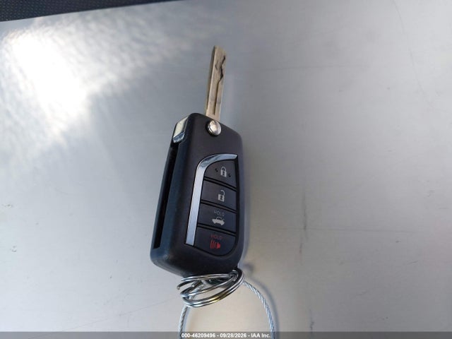 5YFEPMAE1MP244285 Toyota COROLLA LE