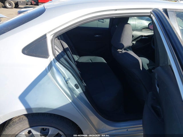 5YFEPMAE1MP244285 Toyota COROLLA LE