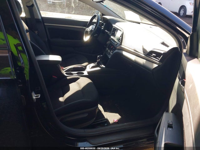 Hyundai Elantra Value Edition 2019 5NPD84LF0KH418789 Image 5