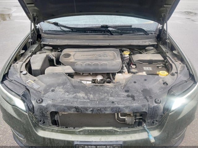 46209608 :رقم المزاد ، 1C4PJMCBXKD250406 vin ، 2019 Jeep Cherokee Latitude 4x4 مزاد بيع