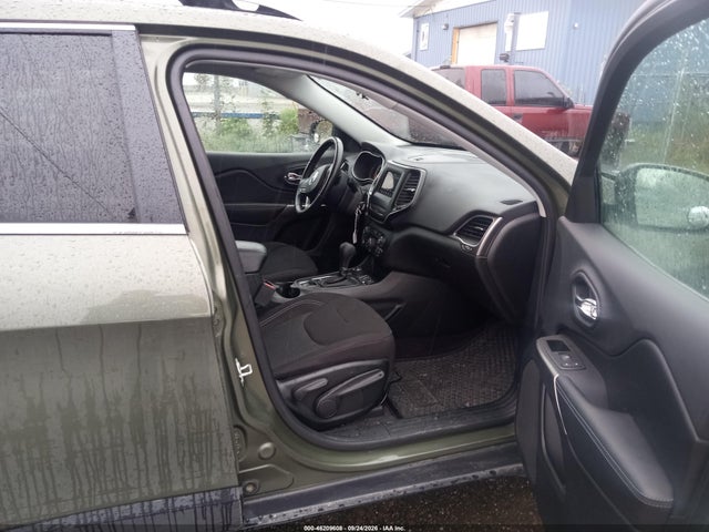 46209608 :رقم المزاد ، 1C4PJMCBXKD250406 vin ، 2019 Jeep Cherokee Latitude 4x4 مزاد بيع