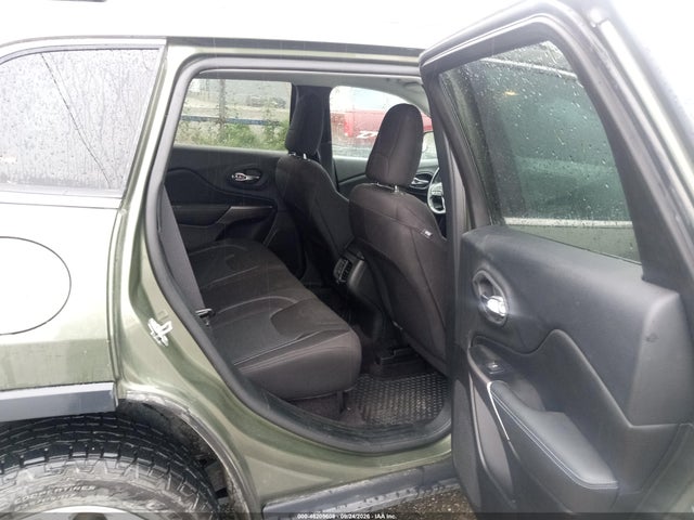 46209608 :رقم المزاد ، 1C4PJMCBXKD250406 vin ، 2019 Jeep Cherokee Latitude 4x4 مزاد بيع