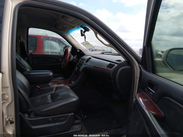 Продаж на аукціоні авто 2007 Cadillac Escalade, vin: 1GYEC63887R300029, номер лоту: 46209749