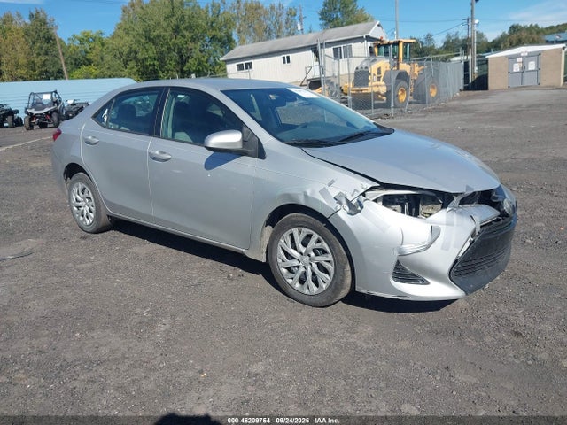 46209754 :رقم المزاد ، 5YFBURHE4JP809428 vin ، 2018 Toyota Corolla Le مزاد بيع