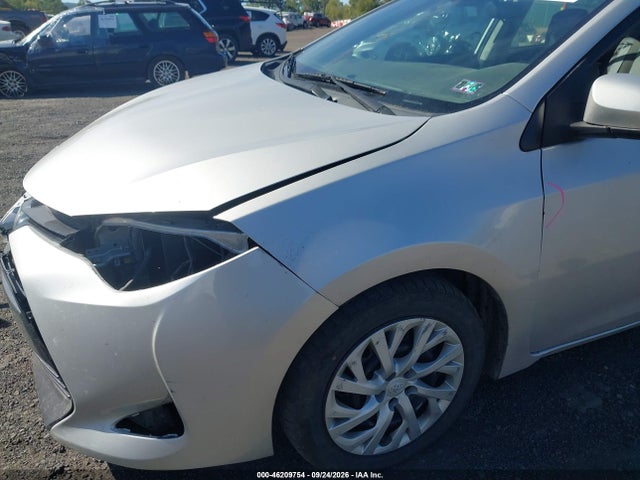 46209754 :رقم المزاد ، 5YFBURHE4JP809428 vin ، 2018 Toyota Corolla Le مزاد بيع