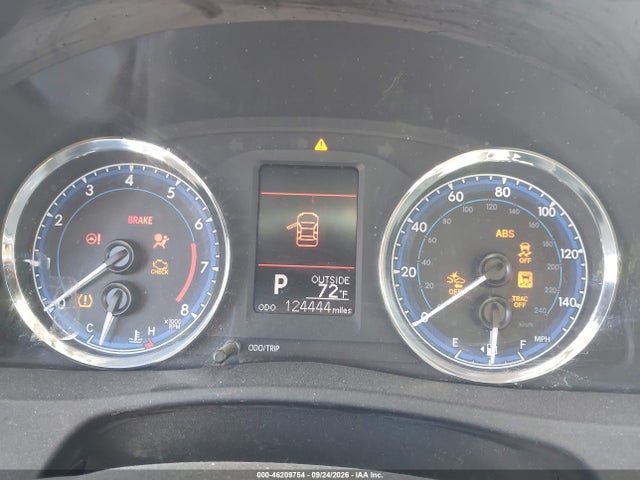46209754 :رقم المزاد ، 5YFBURHE4JP809428 vin ، 2018 Toyota Corolla Le مزاد بيع