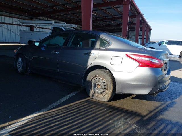 2017 Nissan Altima 2.5 S მანქანა იყიდება აუქციონზე, vin: 1N4AL3AP5HN354111, აუქციონის ნომერი: 46209762