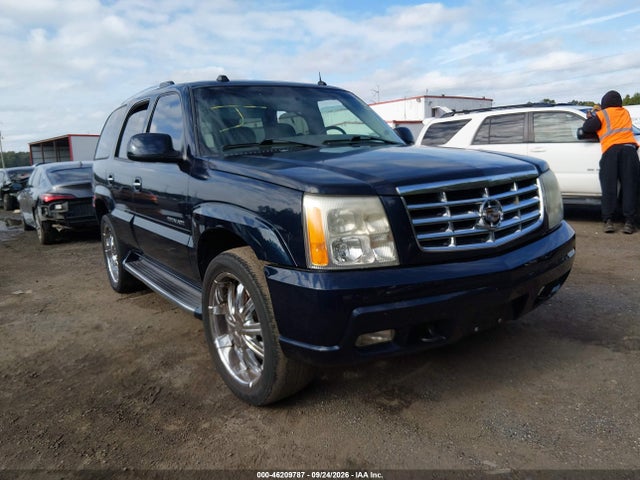 46209787 :رقم المزاد ، 1GYEK63N44R225527 vin ، 2004 Cadillac Escalade Standard مزاد بيع