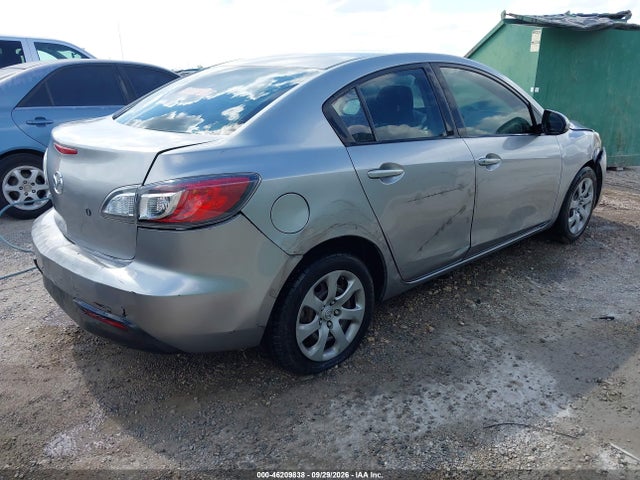 2011 Mazda Mazda3 I Sport მანქანა იყიდება აუქციონზე, vin: JM1BL1UFXB1468612, აუქციონის ნომერი: 46209838