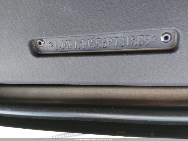 2006 Jeep Wrangler Unlimited მანქანა იყიდება აუქციონზე, vin: 1J4FA44S56P731589, აუქციონის ნომერი: 46209869