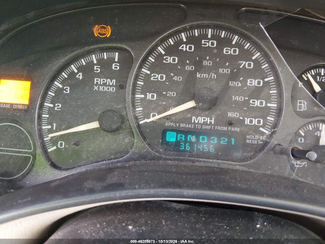 46209873 :رقم المزاد ، 3GKEC16Z12G360308 vin ، 2002 Gmc Yukon Xl 1500 Slt مزاد بيع