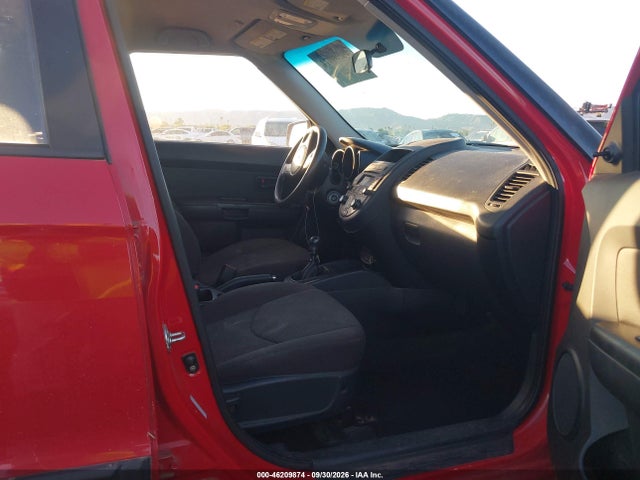 2013 Kia Soul მანქანა იყიდება აუქციონზე, vin: KNDJT2A54D7576561, აუქციონის ნომერი: 46209874