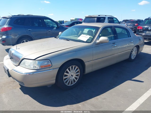 Продажа на аукционе авто 2004 Lincoln Town Car Signature, vin: 1LNHM81W84Y672240, номер лота: 46209963